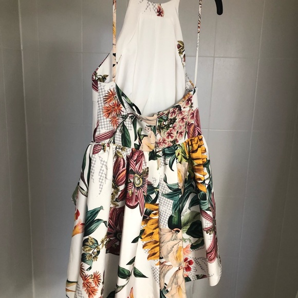 Cameo Botanical Print Dress - Picture 3 of 7